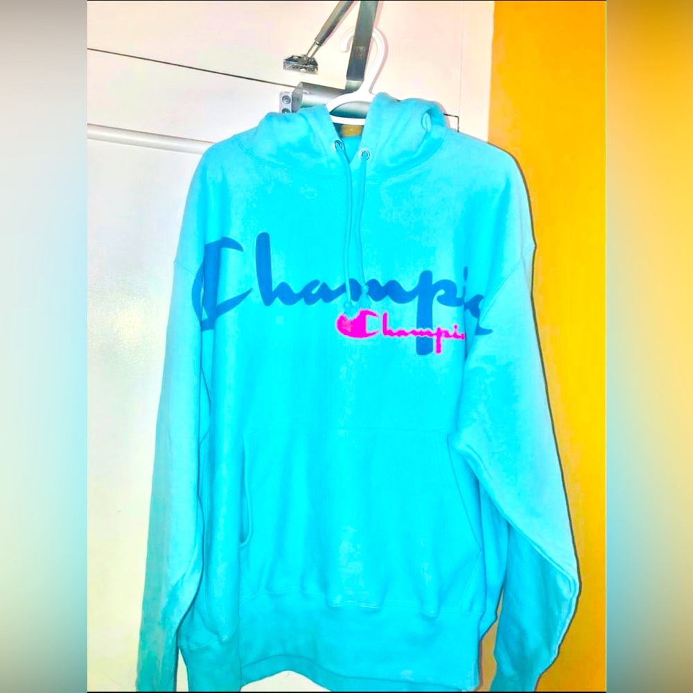 Men’s CHAMPION hoodie in Baby Blue with Royal and Pink letters - size XL - new
